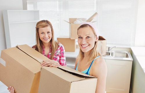 Local Mayfair moving support for furniture and boxes