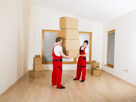 Careful loading and transport for items in Mayfair streets